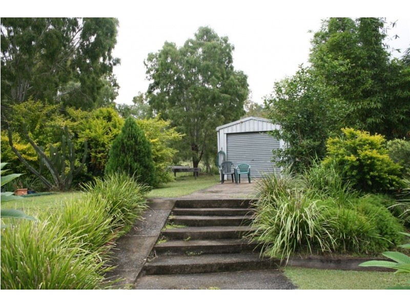 33 Racecourse Road, Mount Morgan QLD 4714