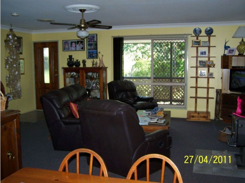 33 Racecourse Road, Mount Morgan QLD 4714