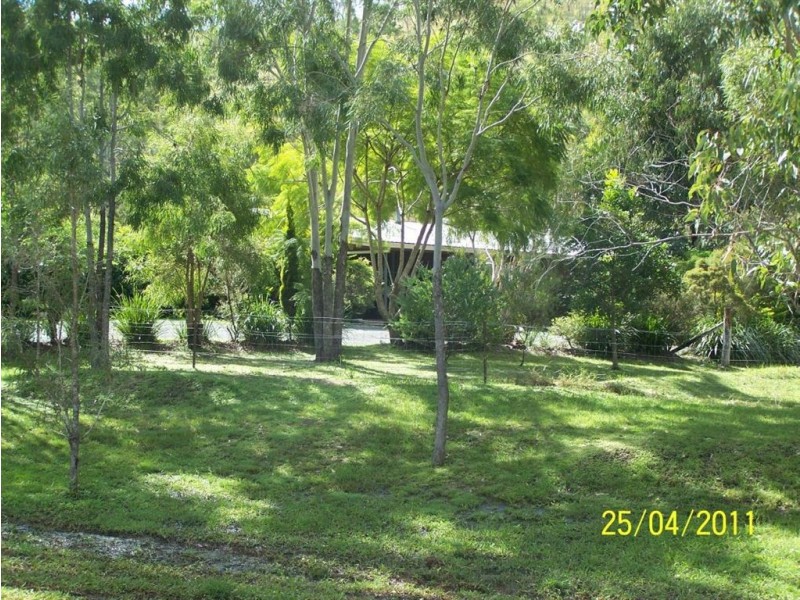 33 Racecourse Road, Mount Morgan QLD 4714