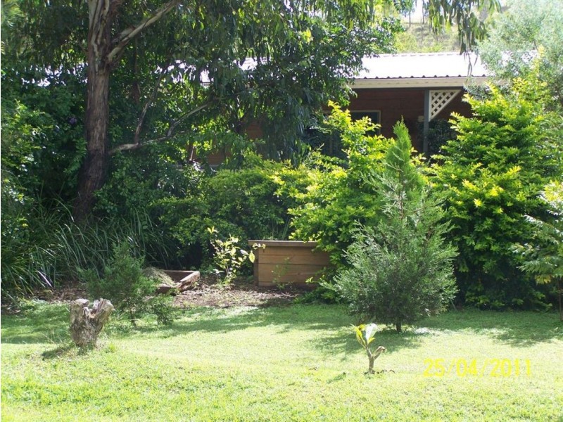 33 Racecourse Road, Mount Morgan QLD 4714