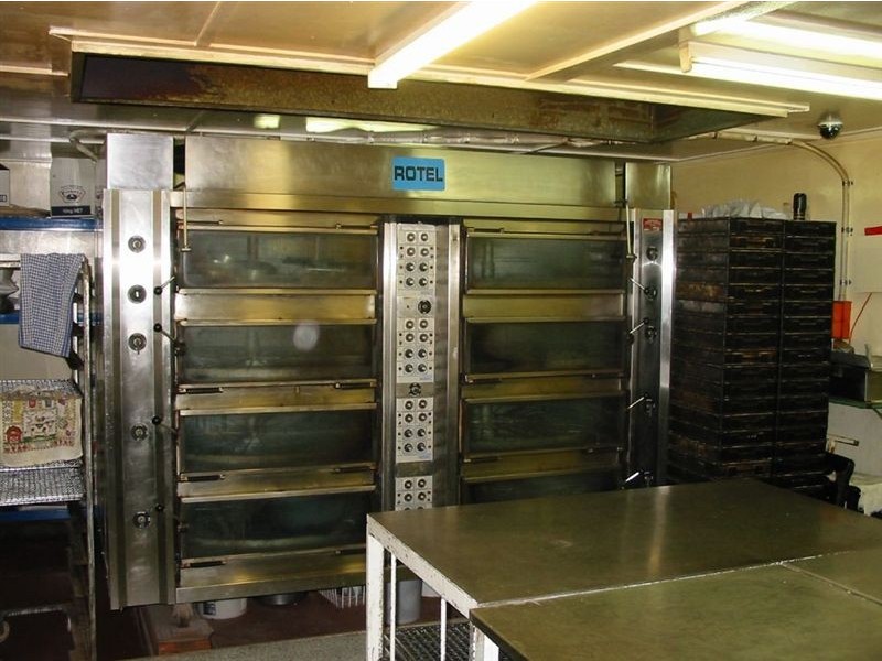 8 Railway Street, Blackwater QLD 4717