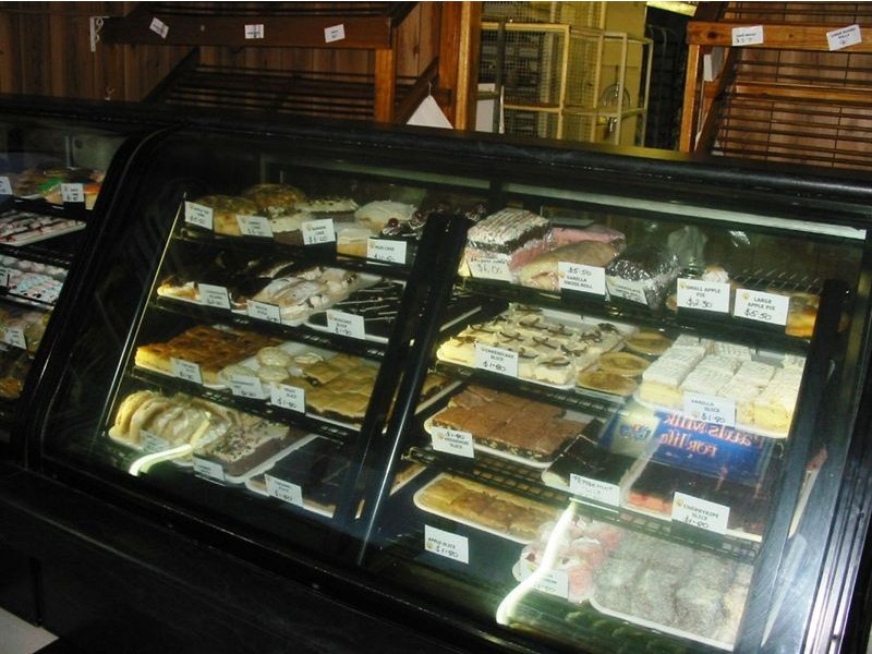 8 Railway Street, Blackwater QLD 4717