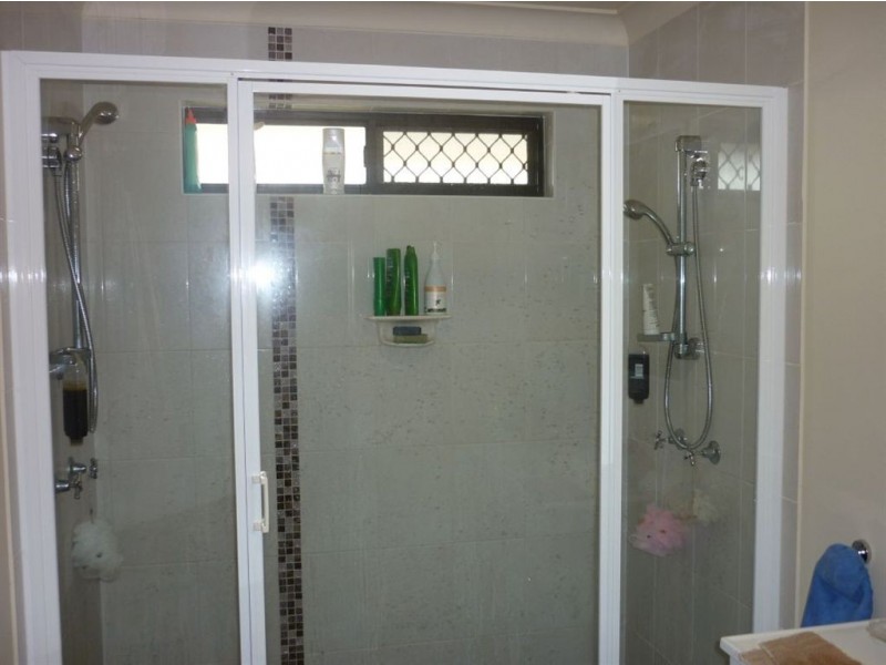 74 Buxton Drive, Gracemere QLD 4702