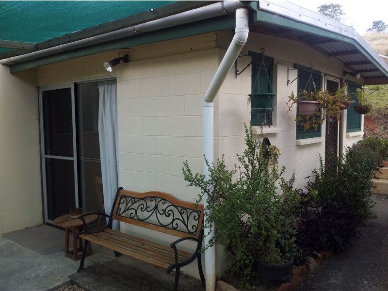 30 West Street, Mount Morgan QLD 4714