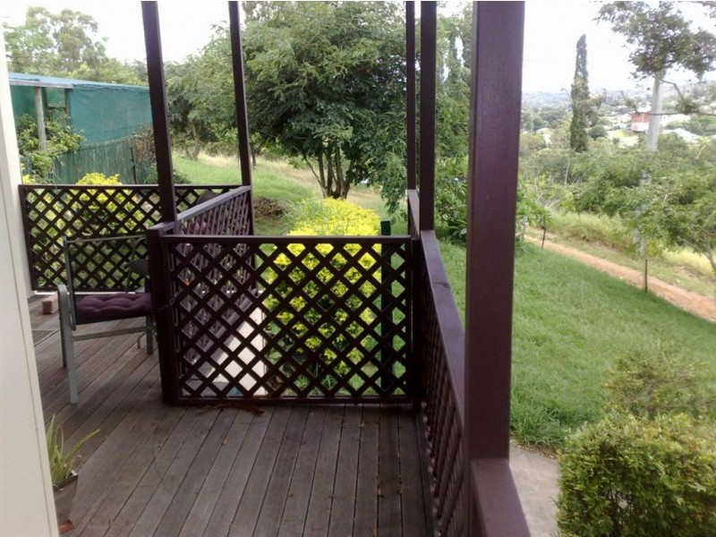 30 West Street, Mount Morgan QLD 4714