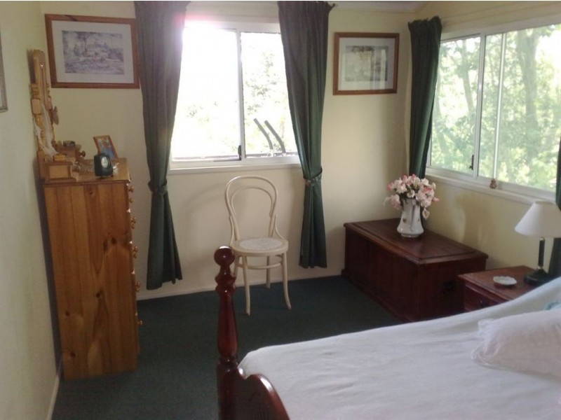 30 West Street, Mount Morgan QLD 4714