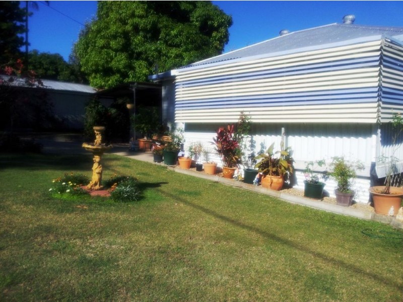 6 Queen Street, Mount Morgan QLD 4714