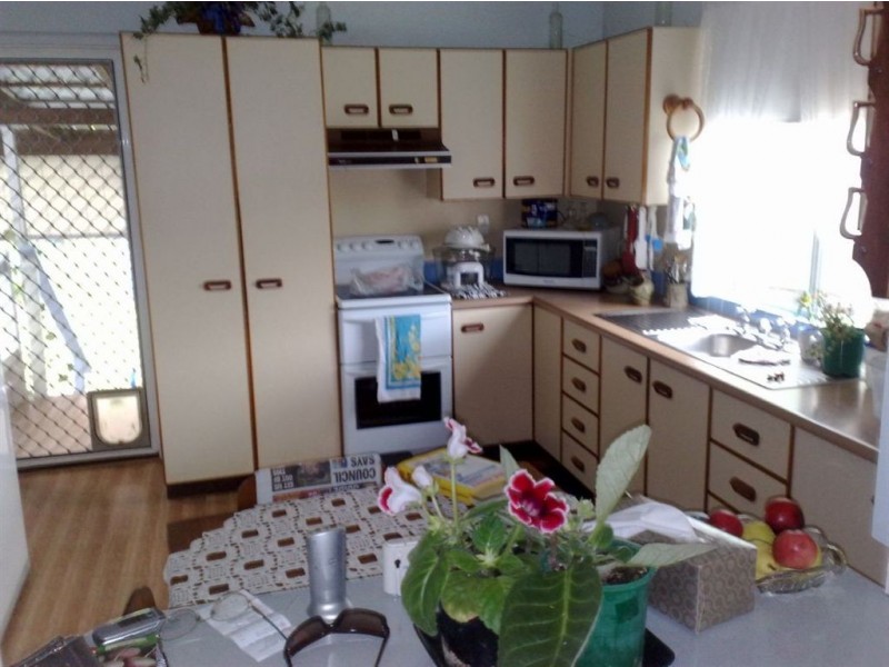 6 Queen Street, Mount Morgan QLD 4714