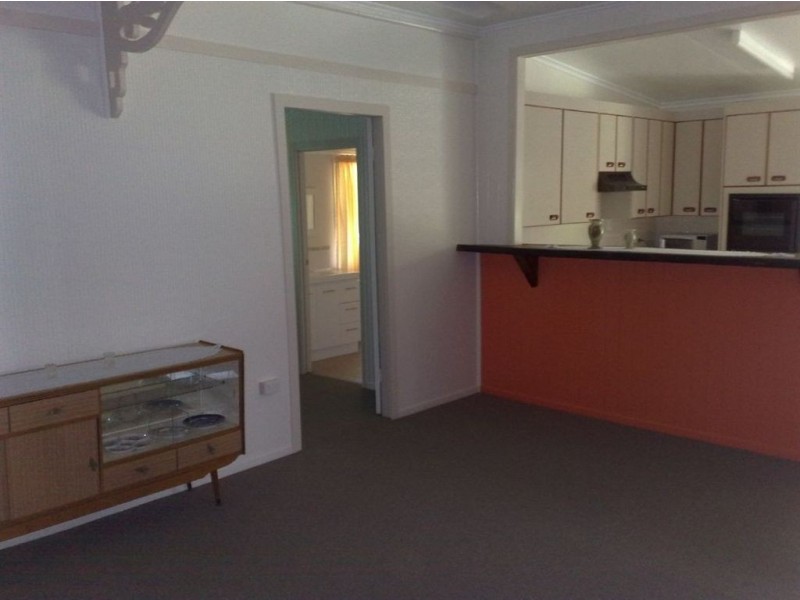 21 James Street, Mount Morgan QLD 4714