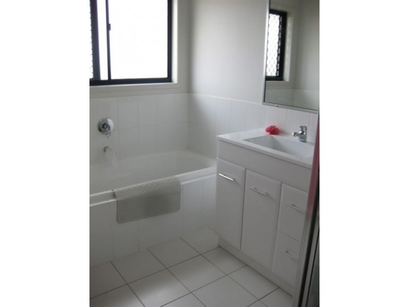 103 Lucas st, Gracemere QLD 4702