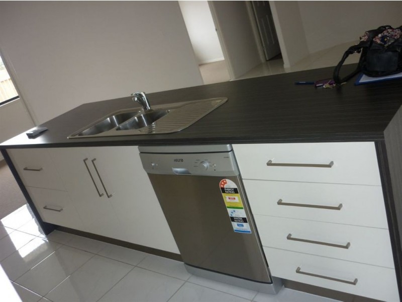 103 Lucas st, Gracemere QLD 4702