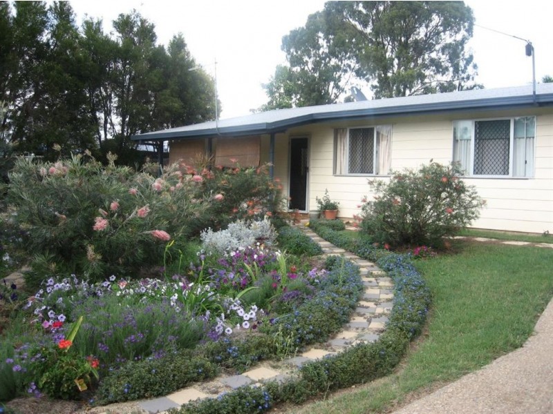 26 FITZGERALD, Gracemere QLD 4702