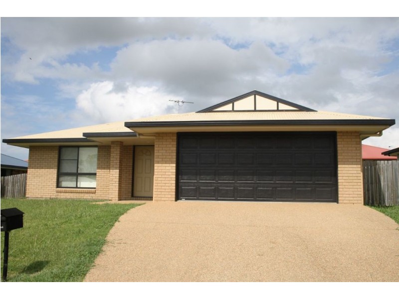 19 Seonaid Place, Gracemere QLD 4702