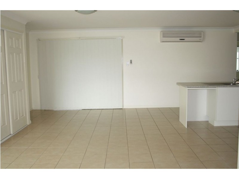 19 Seonaid Place, Gracemere QLD 4702