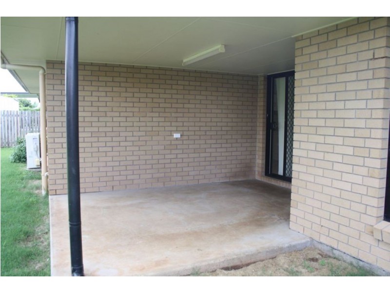 19 Seonaid Place, Gracemere QLD 4702