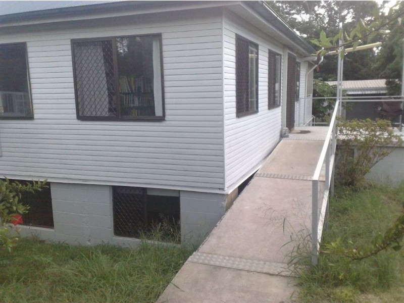 110 james, Mount Morgan QLD 4714