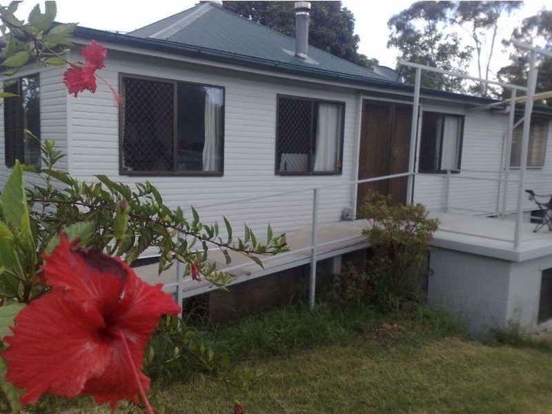 110 james, Mount Morgan QLD 4714