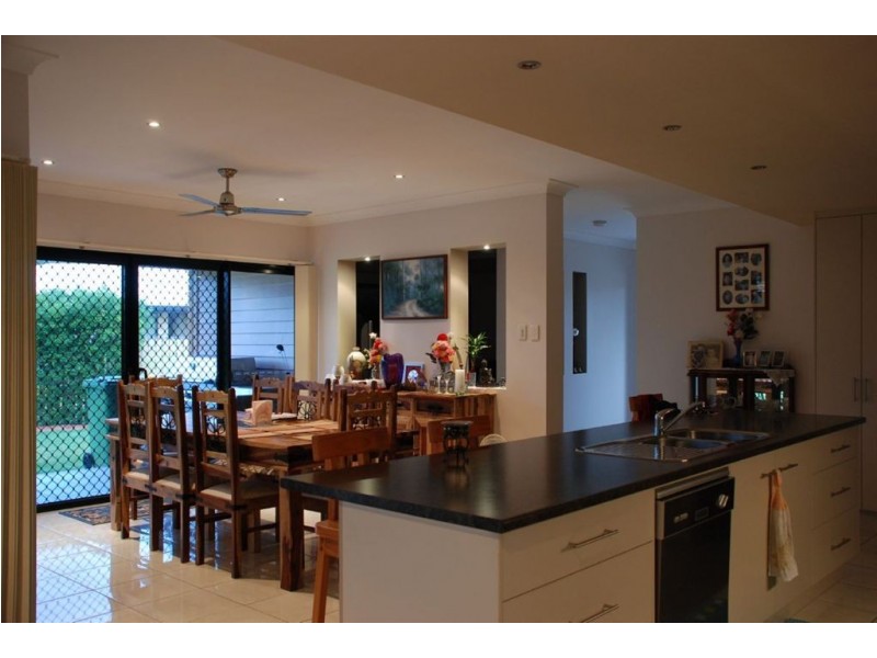 17 Gilmore Court, Gracemere QLD 4702