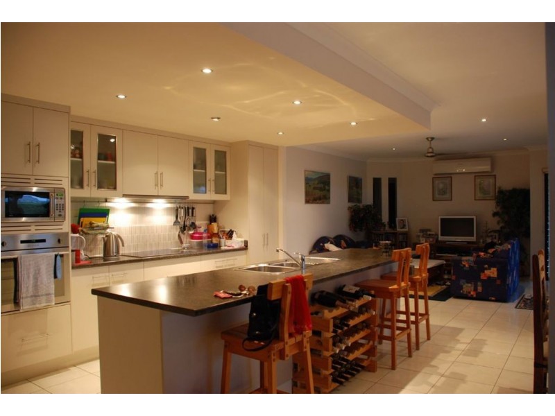 17 Gilmore Court, Gracemere QLD 4702