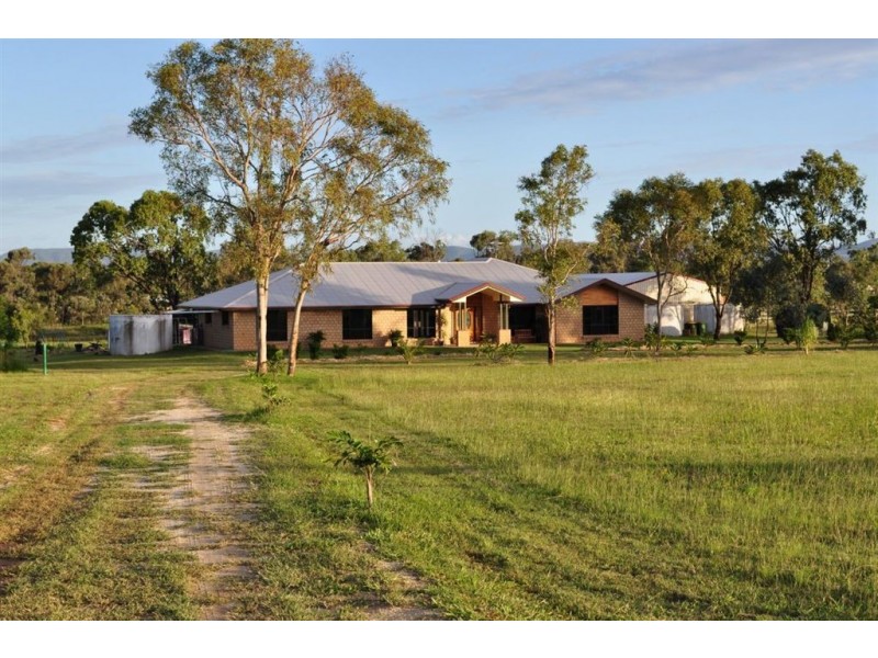 25 Latimer Av, Gracemere QLD 4702