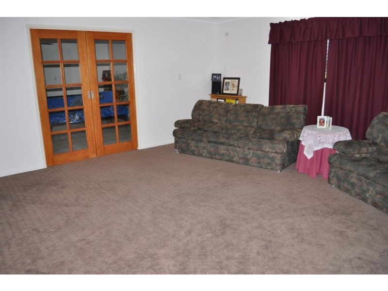 25 Latimer Av, Gracemere QLD 4702