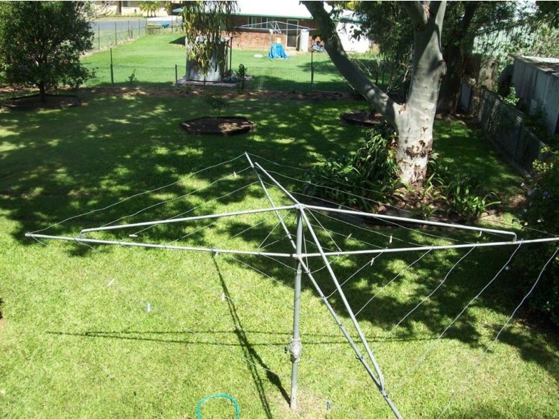 33 Reservoir Street, Gracemere QLD 4702