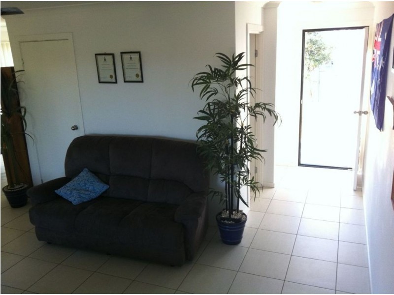 16 John Oxley Drive, Gracemere QLD 4702