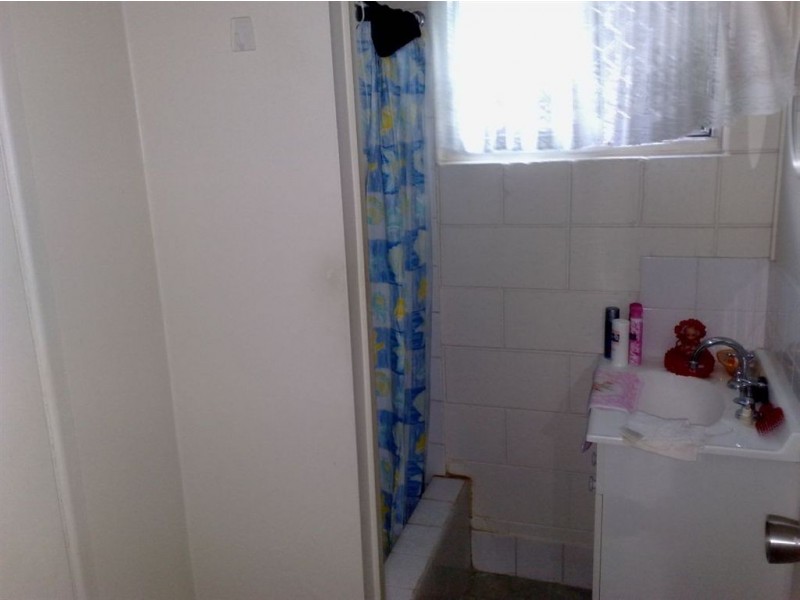 1/2/29 Barry, Gracemere QLD 4702