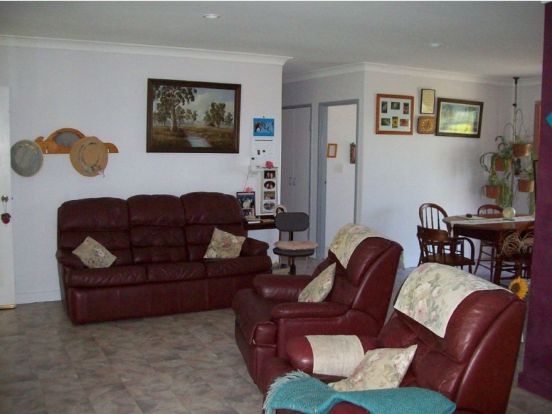 113 Cherryfields Rd, Gracemere QLD 4702