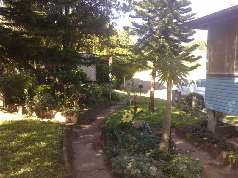 9 McFarlane st, Mount Morgan QLD 4714