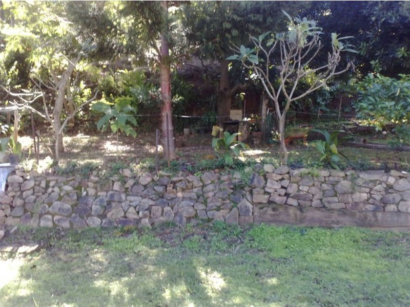 9 McFarlane st, Mount Morgan QLD 4714