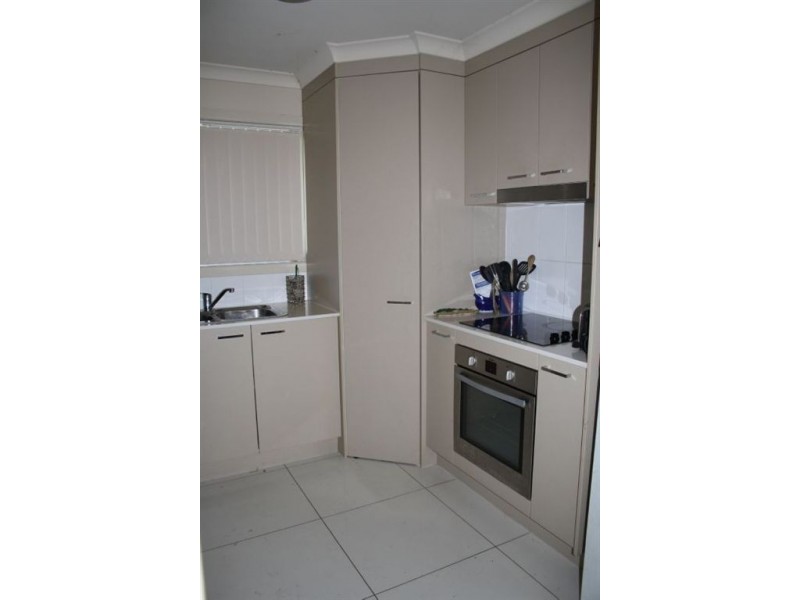 37 LILLYPILLY AVENUE, Gracemere QLD 4702