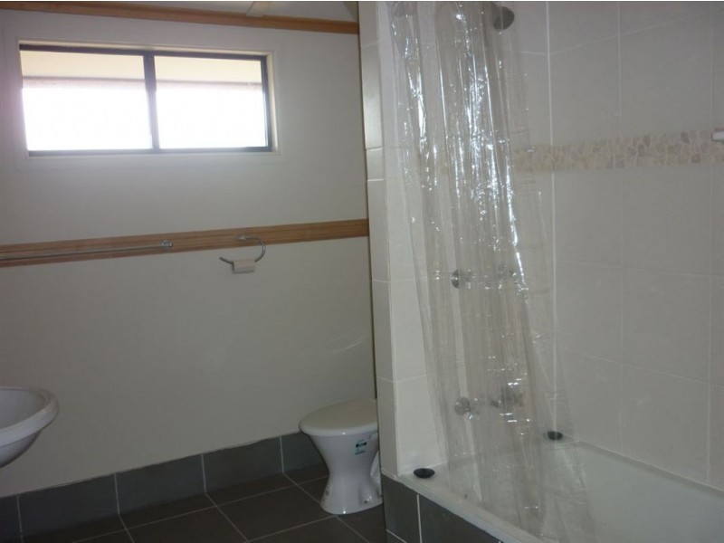 17 Grey street, Mount Morgan QLD 4714