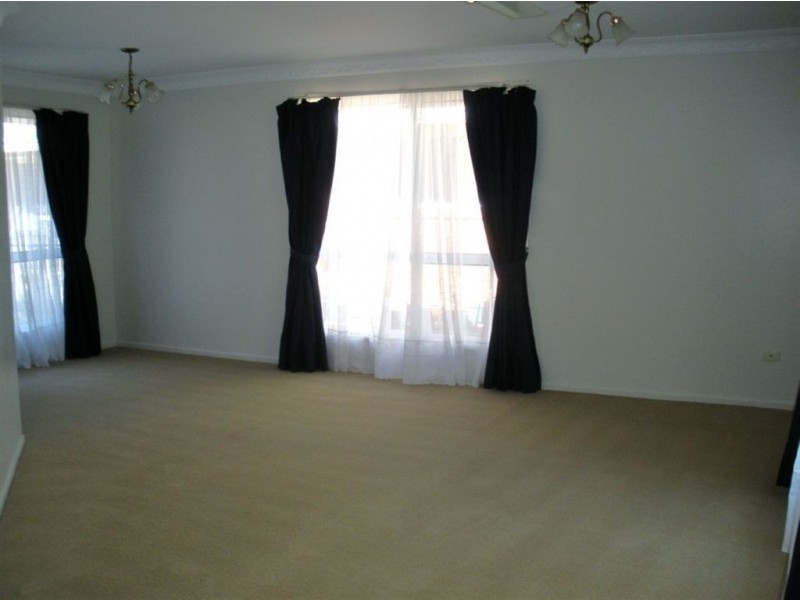 80 Bryant Street, Koongal QLD 4701