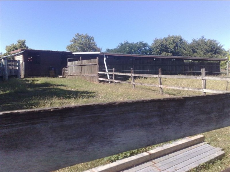 27 J PIERCE RD, Bouldercombe QLD 4702