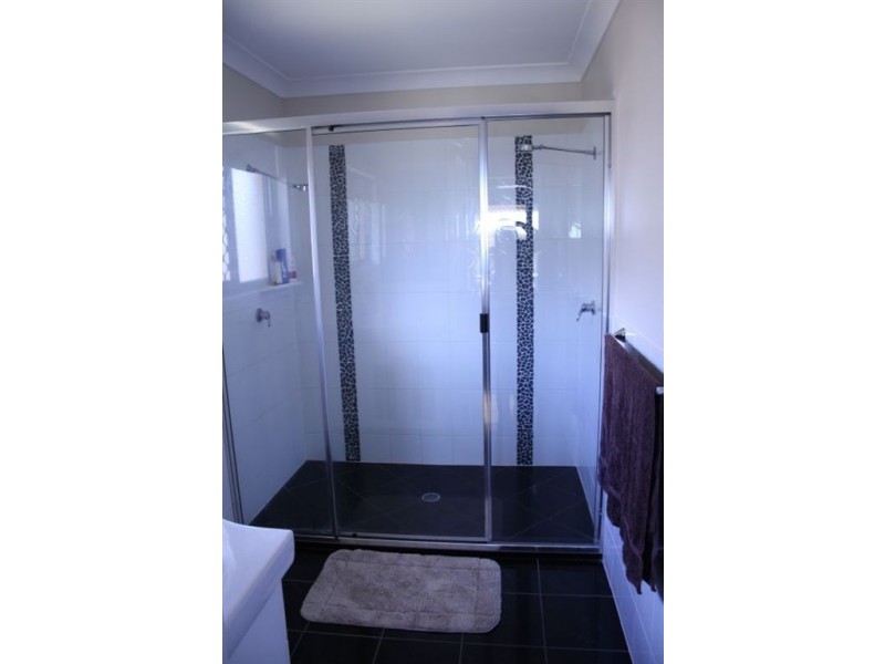 18 Boatwright Ave, Gracemere QLD 4702