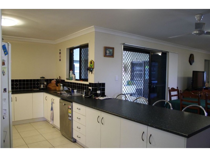 11 Rosella Drive, Gracemere QLD 4702