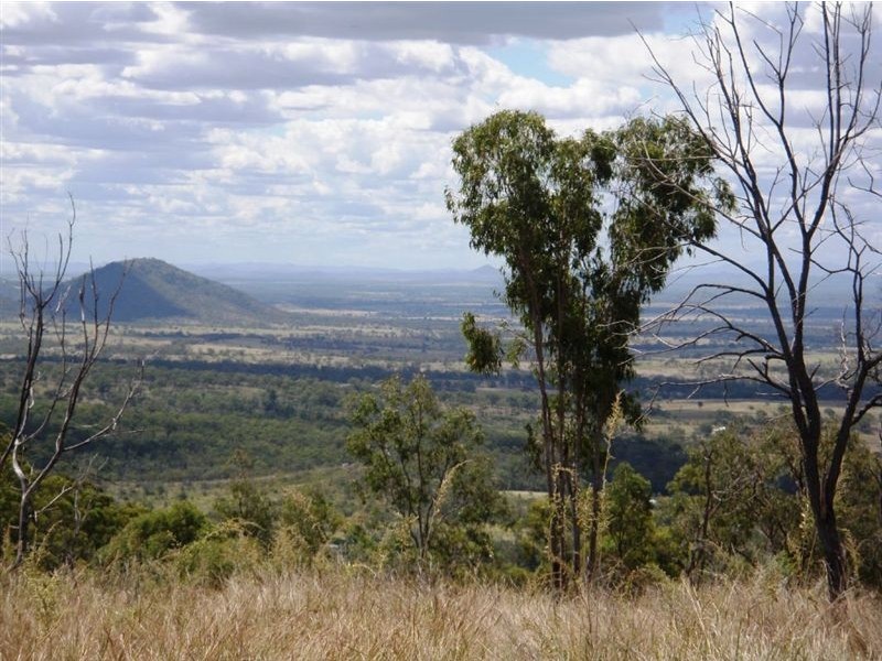 8 Wyvills Road, Mount Morgan QLD 4714