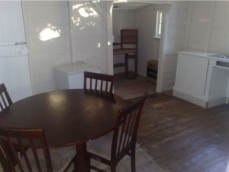 60 Dee Street, Mount Morgan QLD 4714