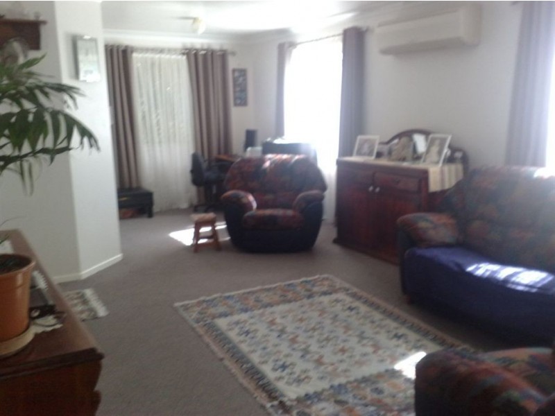 12 Hicks Close, Gracemere QLD 4702