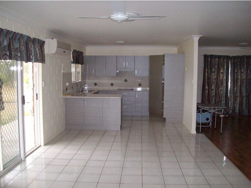 32 Hewill Drive, Gracemere QLD 4702