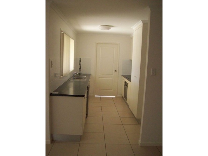 6 chatterton blv, Gracemere QLD 4702