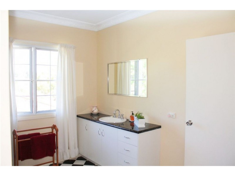 36 Conaghan Street, Gracemere QLD 4702