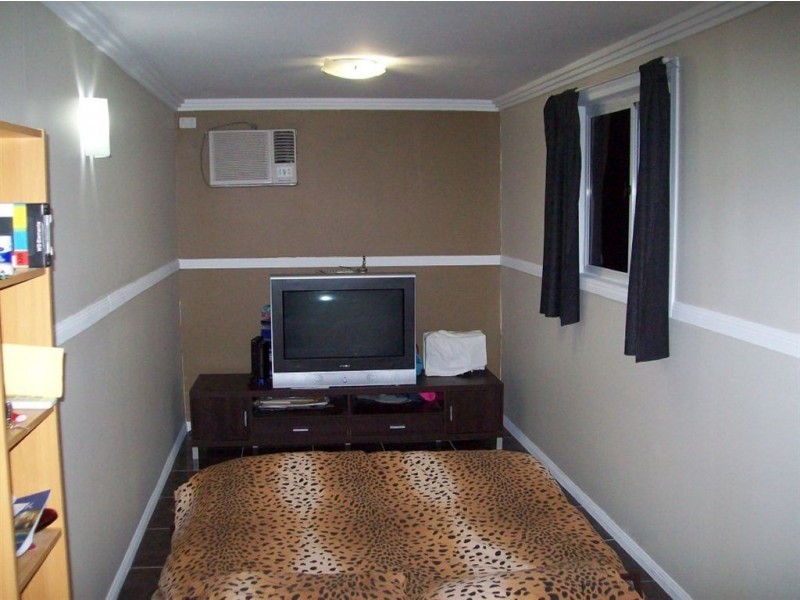 16 Nelson Street, Westwood QLD 4702