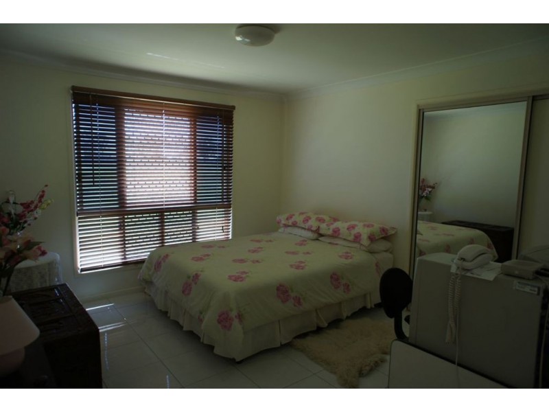 2 Reid Rd, Alton Downs QLD 4702