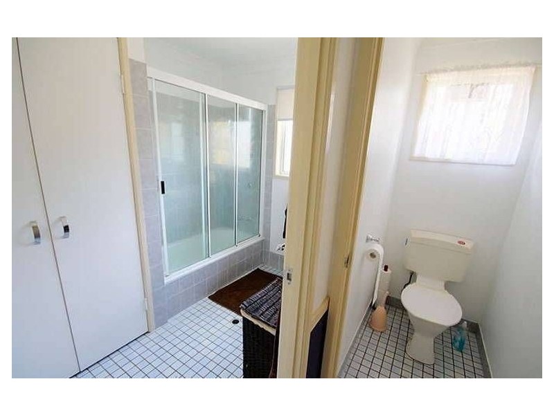 27 origano, Gracemere QLD 4702