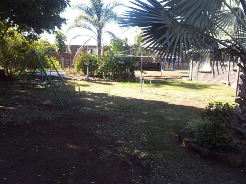 27 origano, Gracemere QLD 4702