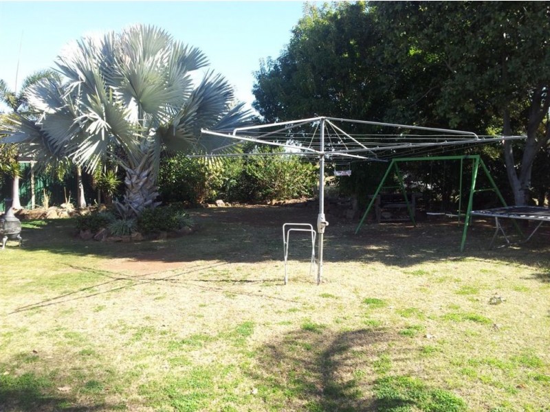 27 origano, Gracemere QLD 4702