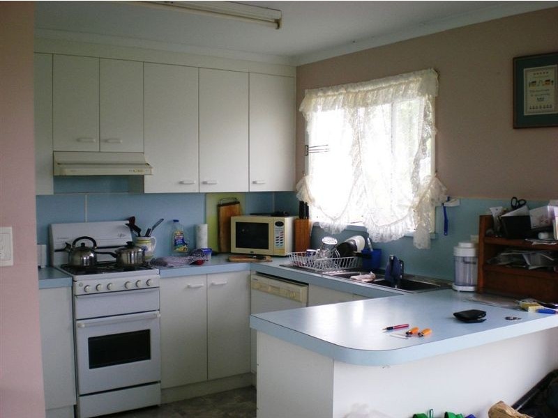 568 Aremby Road, Bouldercombe QLD 4702