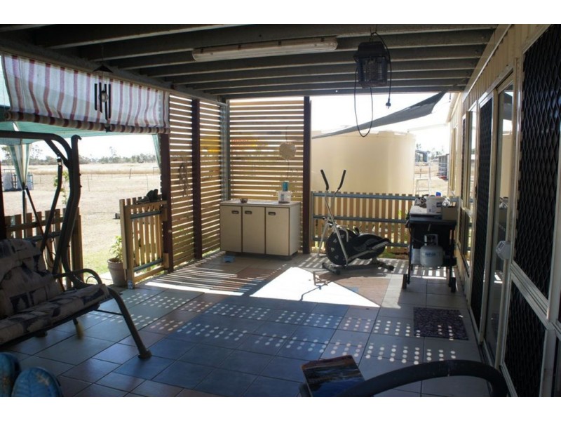 15 South Yamba Rd, Alton Downs QLD 4702